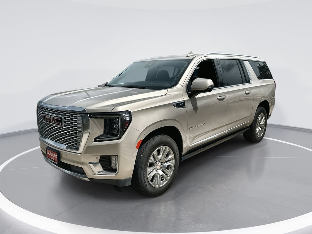 Used 2023 GMC Yukon XL Denali RWD image 1