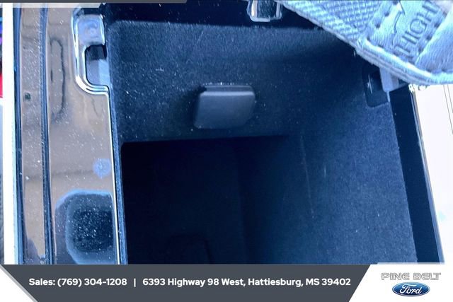 Used 2022 Lincoln Nautilus Black Label w/ Class II Trailer Tow Package image 23