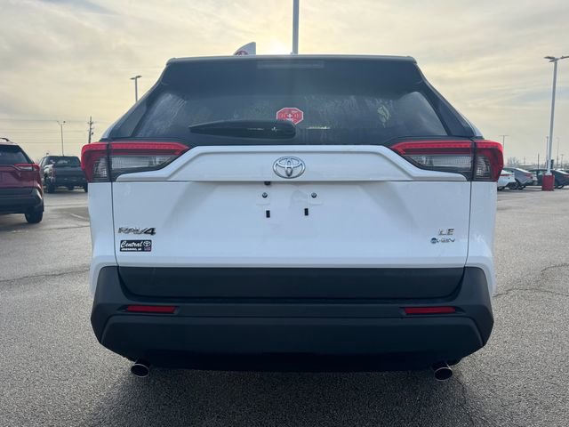 New 2025 Toyota RAV4 LE image 5