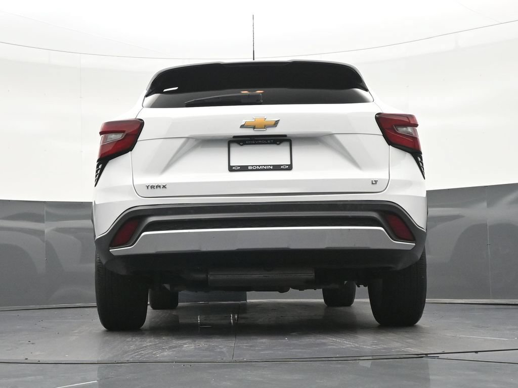 Used 2024 Chevrolet Trax LT FWD image 29
