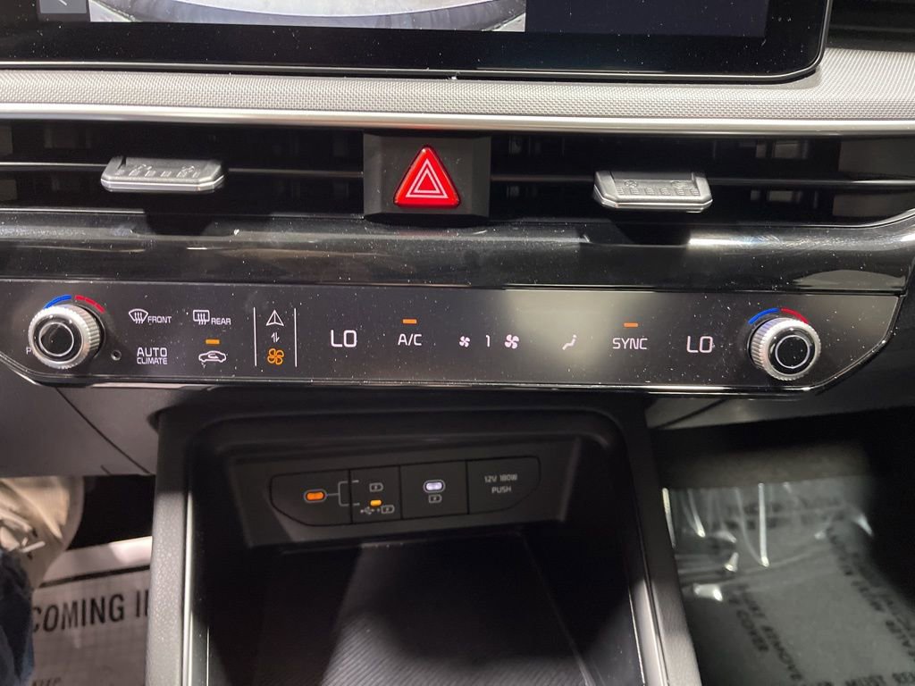 Used 2025 Kia K5 LXS FWD image 29