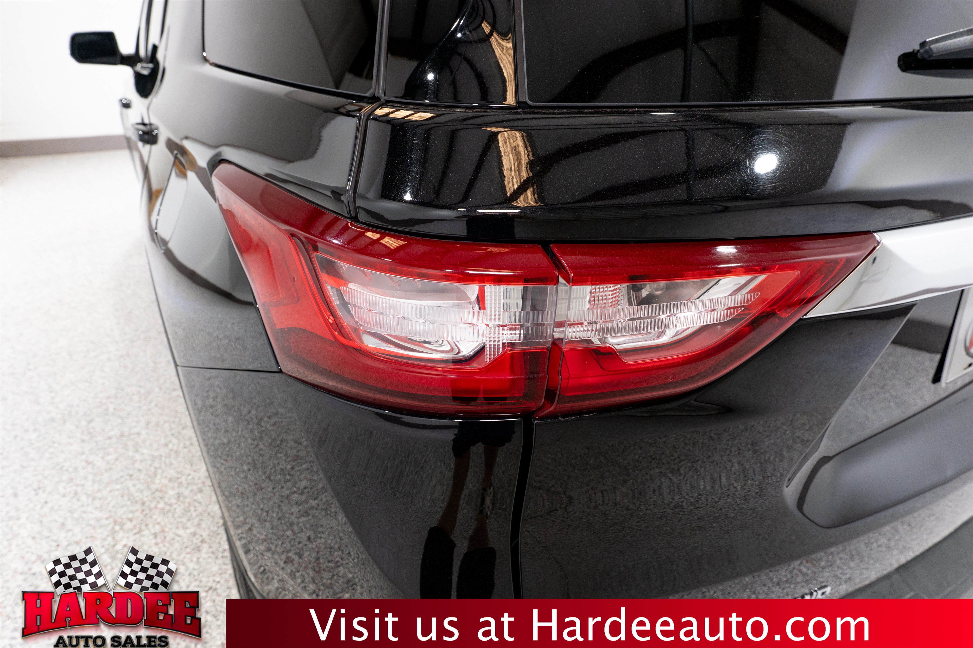 Used 2021 Chevrolet Traverse LT AWD/4WD image 9