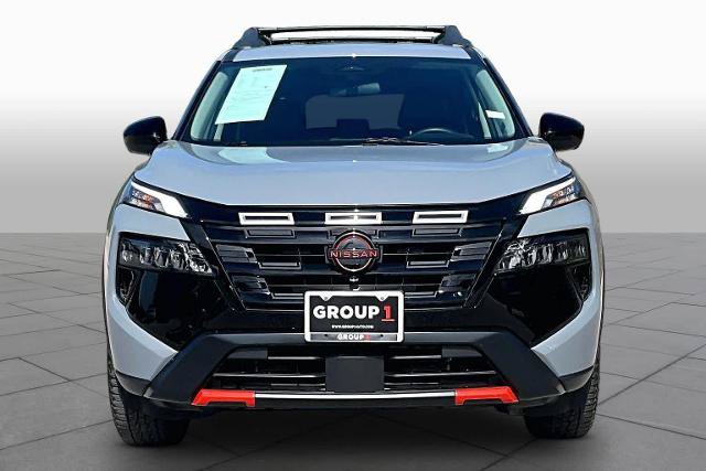 Certified 2025 Nissan Rogue SV AWD/4WD image 4