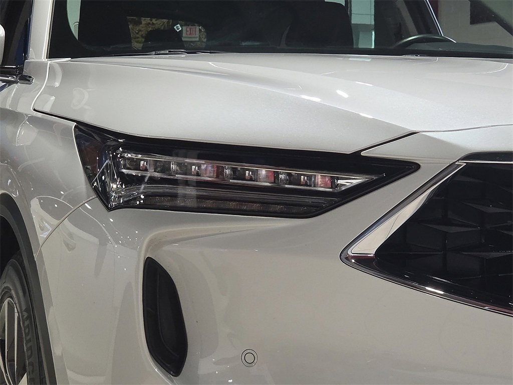 Used 2024 Acura MDX FWD w/ Technology Package image 3