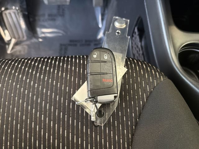 Used 2020 Dodge Journey SE w/ SE Popular Equipment Group image 30