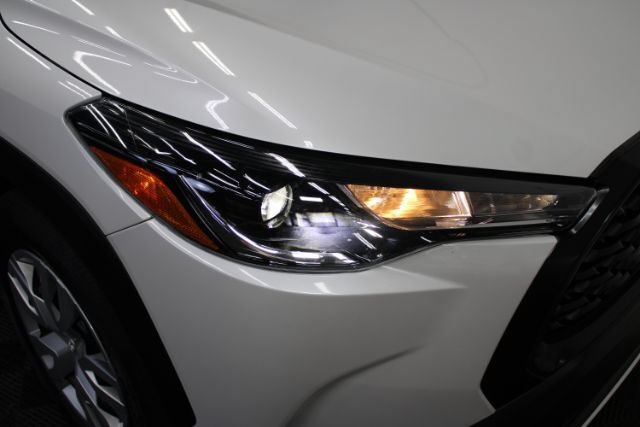 Used 2023 Toyota Corolla Cross L FWD image 24