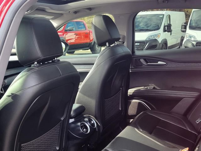 Used 2020 Alfa Romeo Stelvio Base w/ Nero Edizione image 12