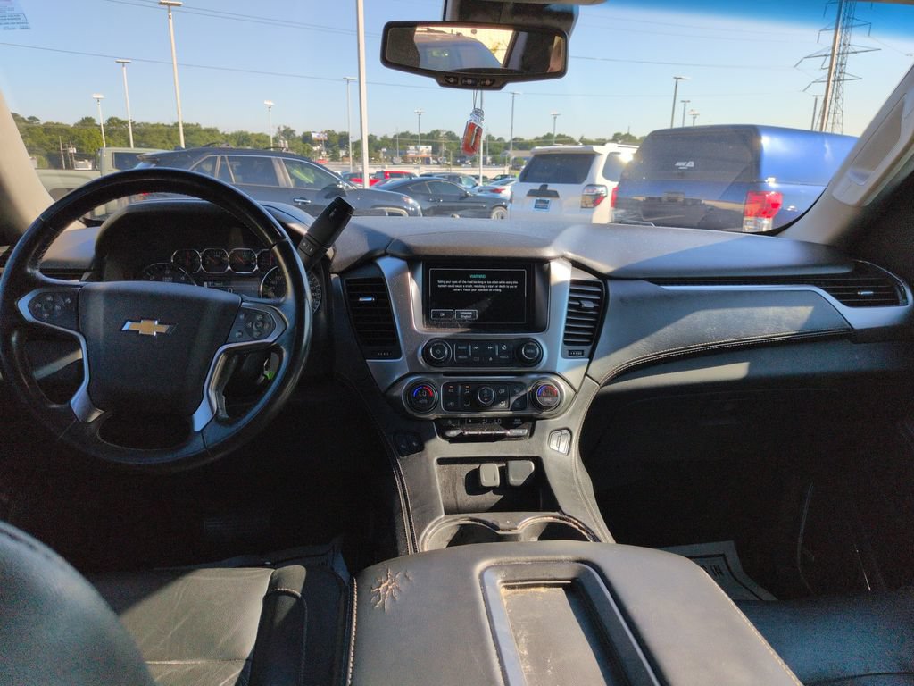 Used 2018 Chevrolet Suburban LT AWD/4WD image 13