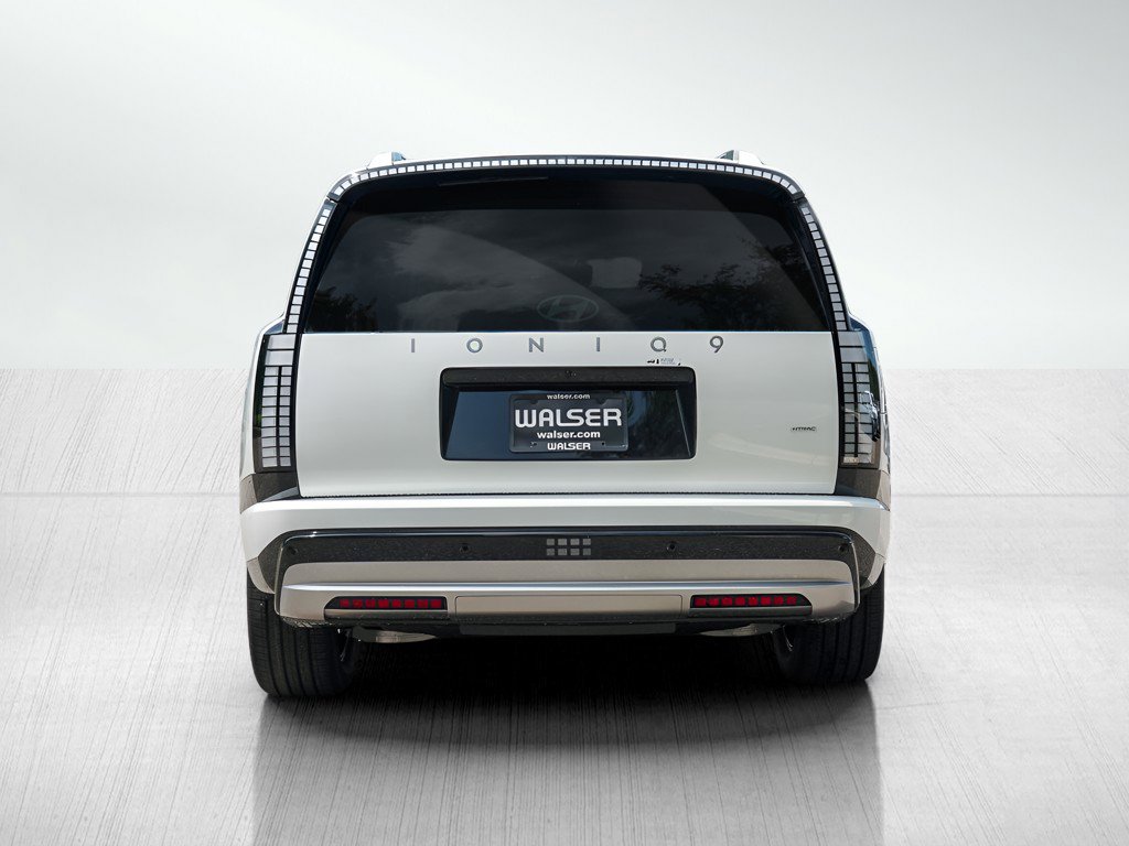 New 2026 Hyundai Ioniq 9 SEL image 5