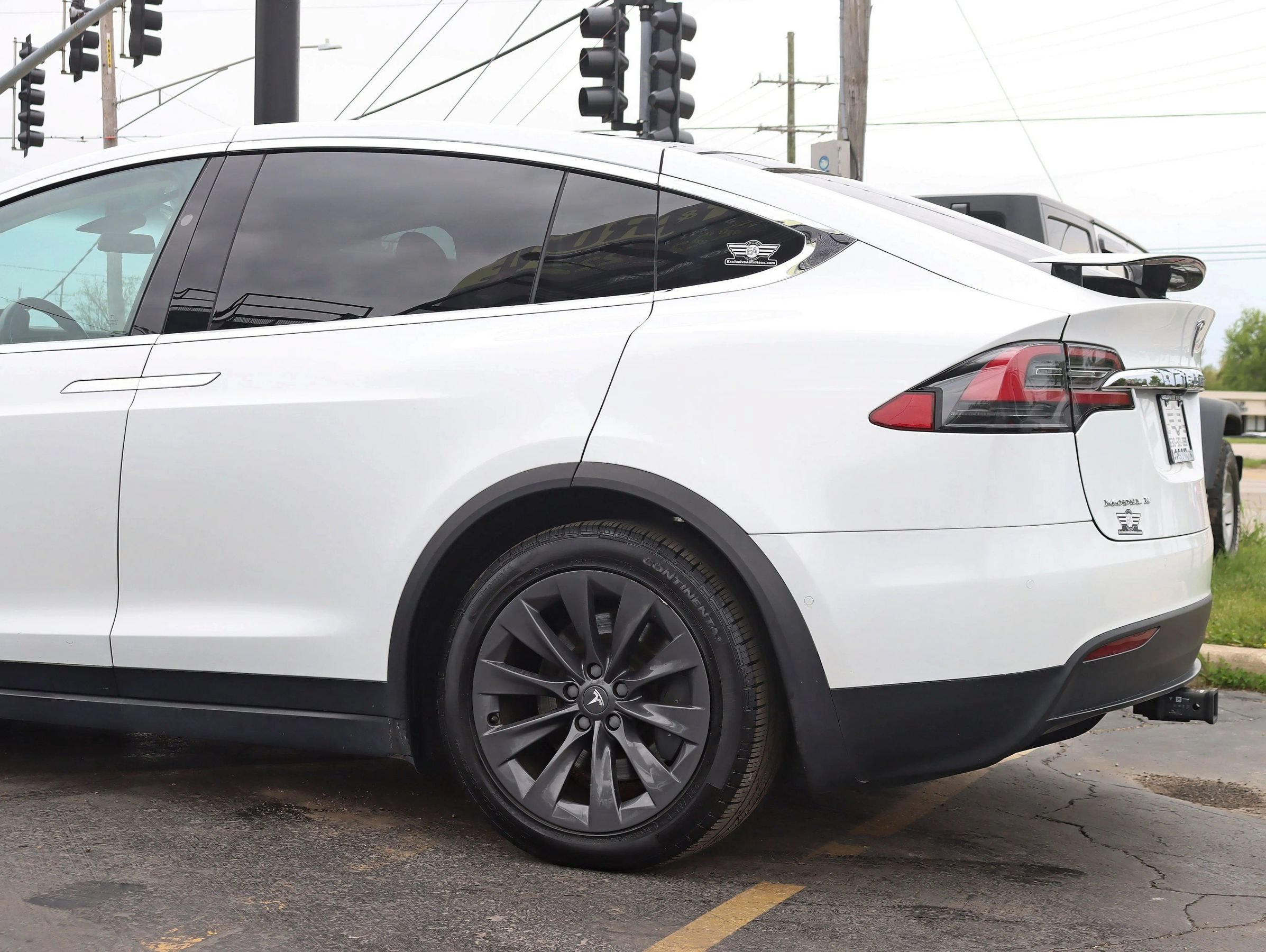 Used 2018 Tesla Model X 100D AWD/4WD image 13