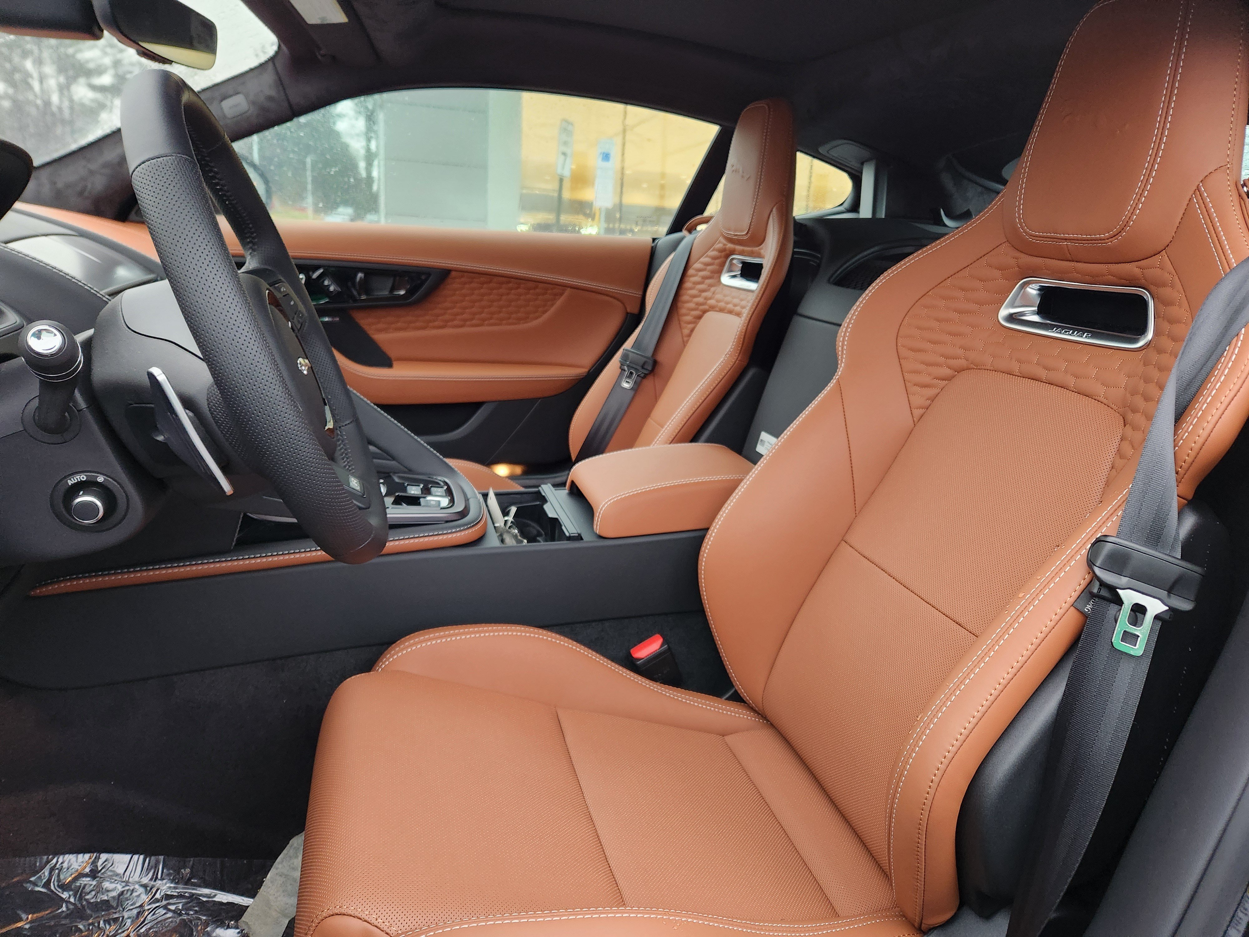 Used 2024 Jaguar F-TYPE R AWD/4WD image 8