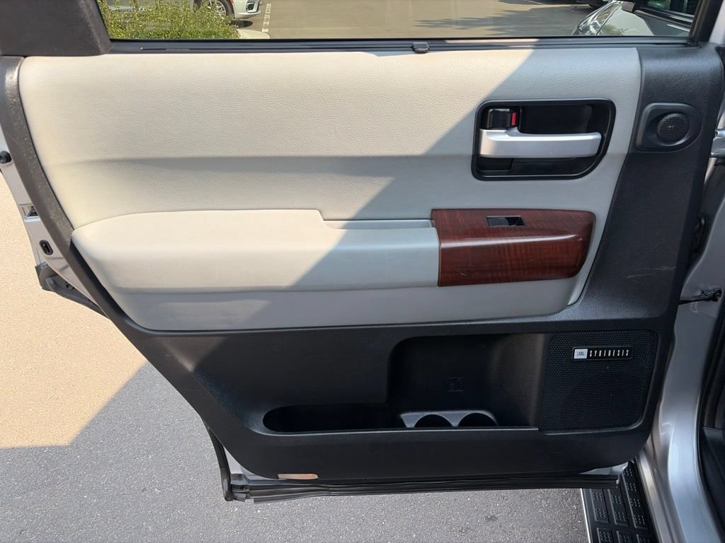 Used 2012 Toyota Sequoia Platinum AWD/4WD image 19
