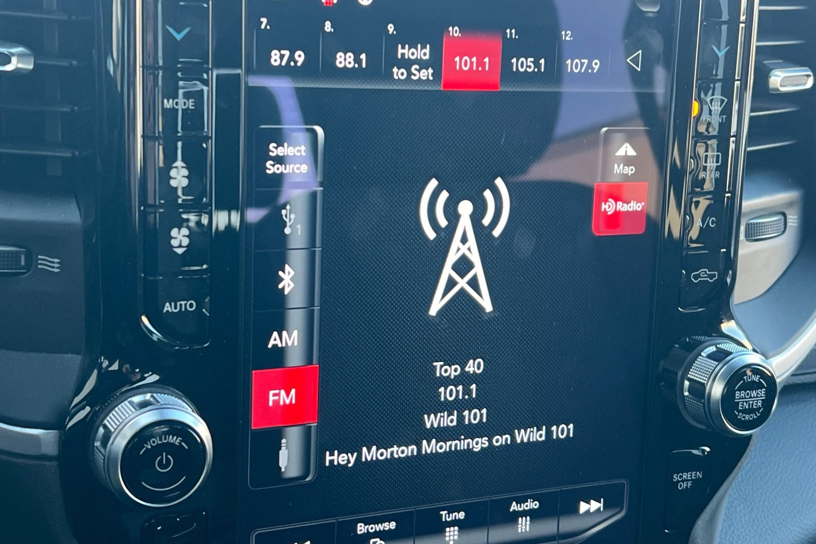 Used 2021 RAM 2500 Big Horn w/ Level 2 Equipment Group image 19