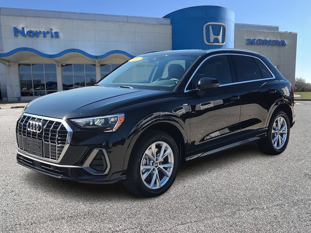 Used 2022 Audi Q3 2.0T Premium AWD/4WD image 2