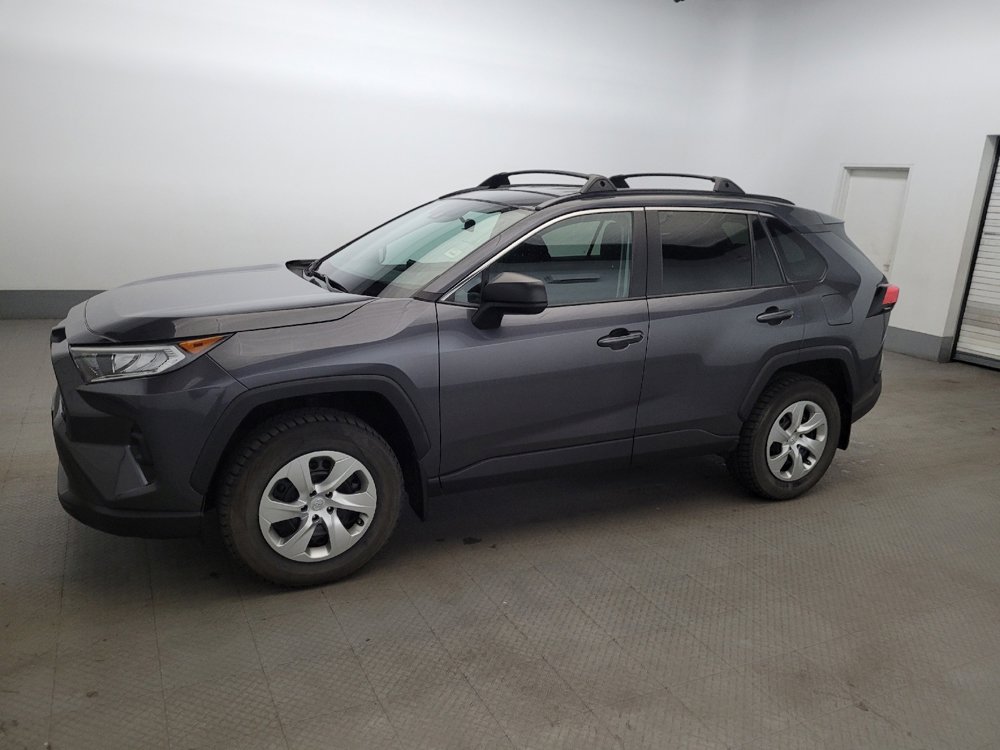 Used 2019 Toyota RAV4 LE AWD/4WD image 2