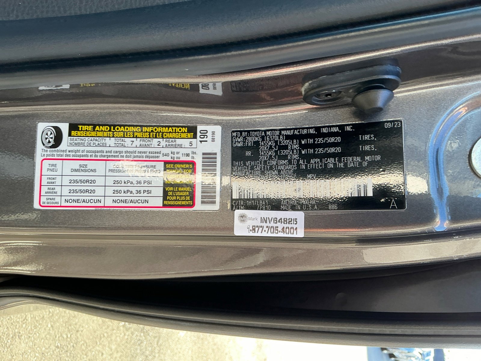 Used 2023 Toyota Sienna Platinum image 28