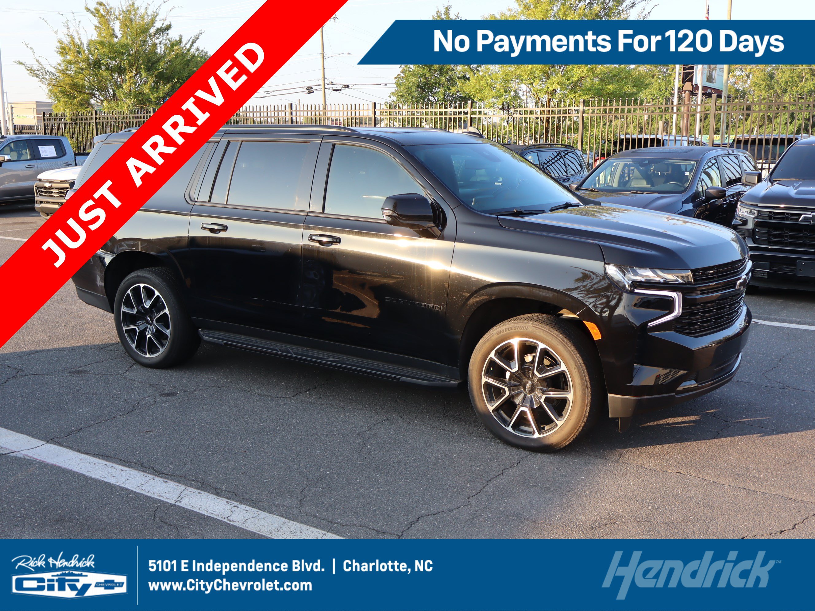 Used 2024 Chevrolet Suburban RST w/ Luxury Package AWD/4WD image 1