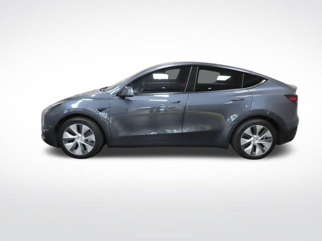Used 2023 Tesla Model Y Long Range AWD/4WD image 2