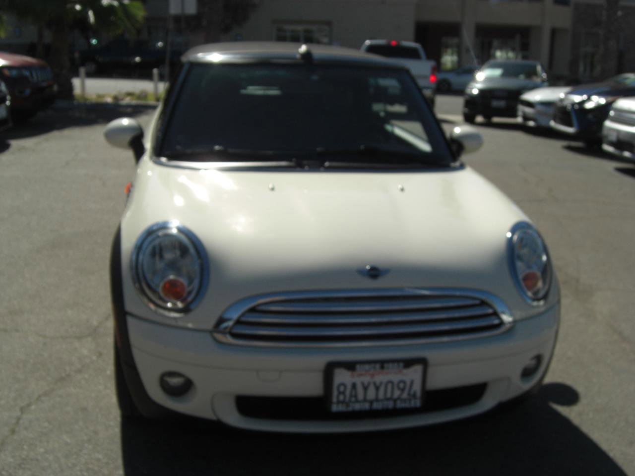 Used 2010 MINI Cooper 2dr image 21