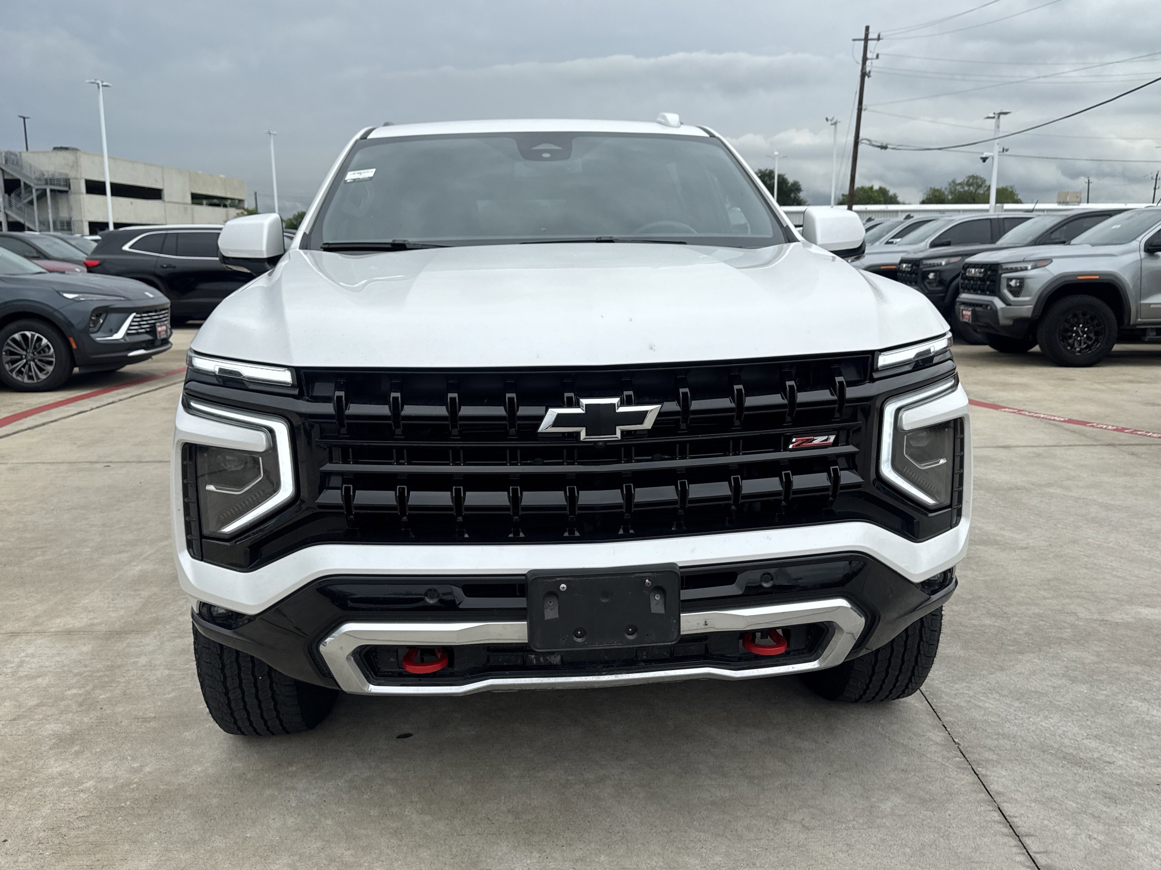 Used 2025 Chevrolet Suburban Z71 AWD/4WD image 13