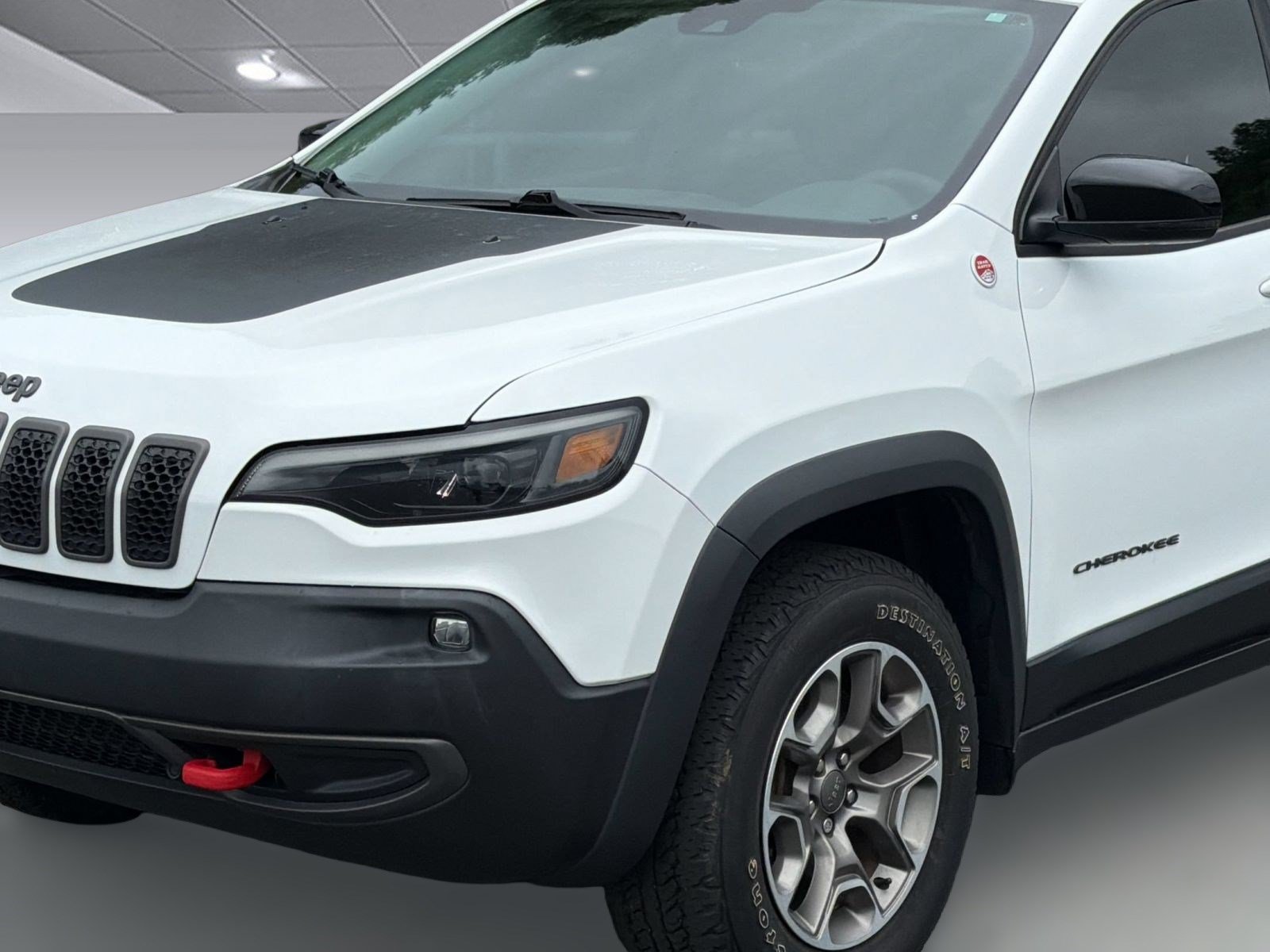 Used 2022 Jeep Cherokee Trailhawk w/ Sun, Sound & Nav Group AWD/4WD image 24