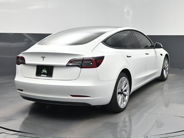 Used 2023 Tesla Model 3 Standard Range RWD image 28