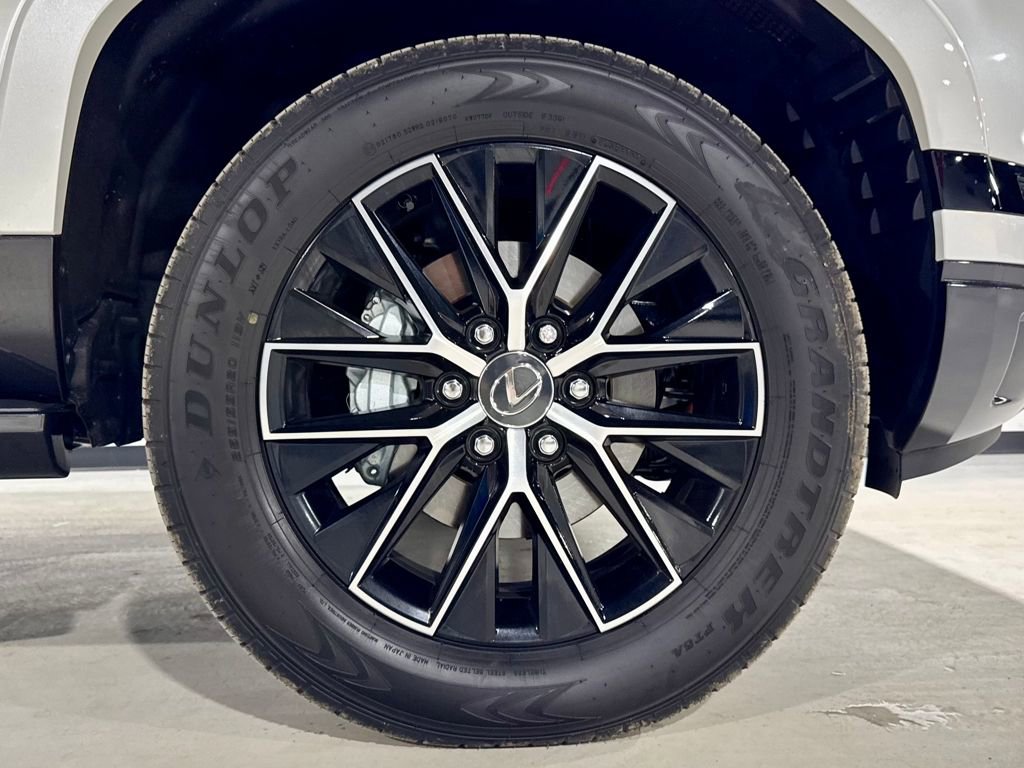 Used 2025 Lexus GX 550 image 36
