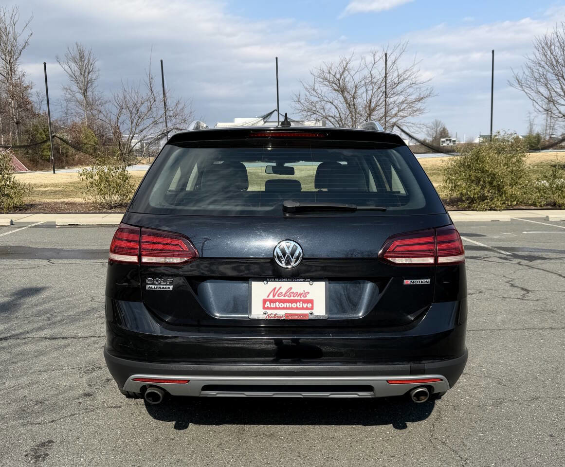 Used 2019 Volkswagen Golf Alltrack S image 4