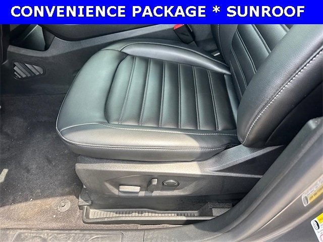 Used 2022 Ford Edge SEL w/ Convenience Package image 13