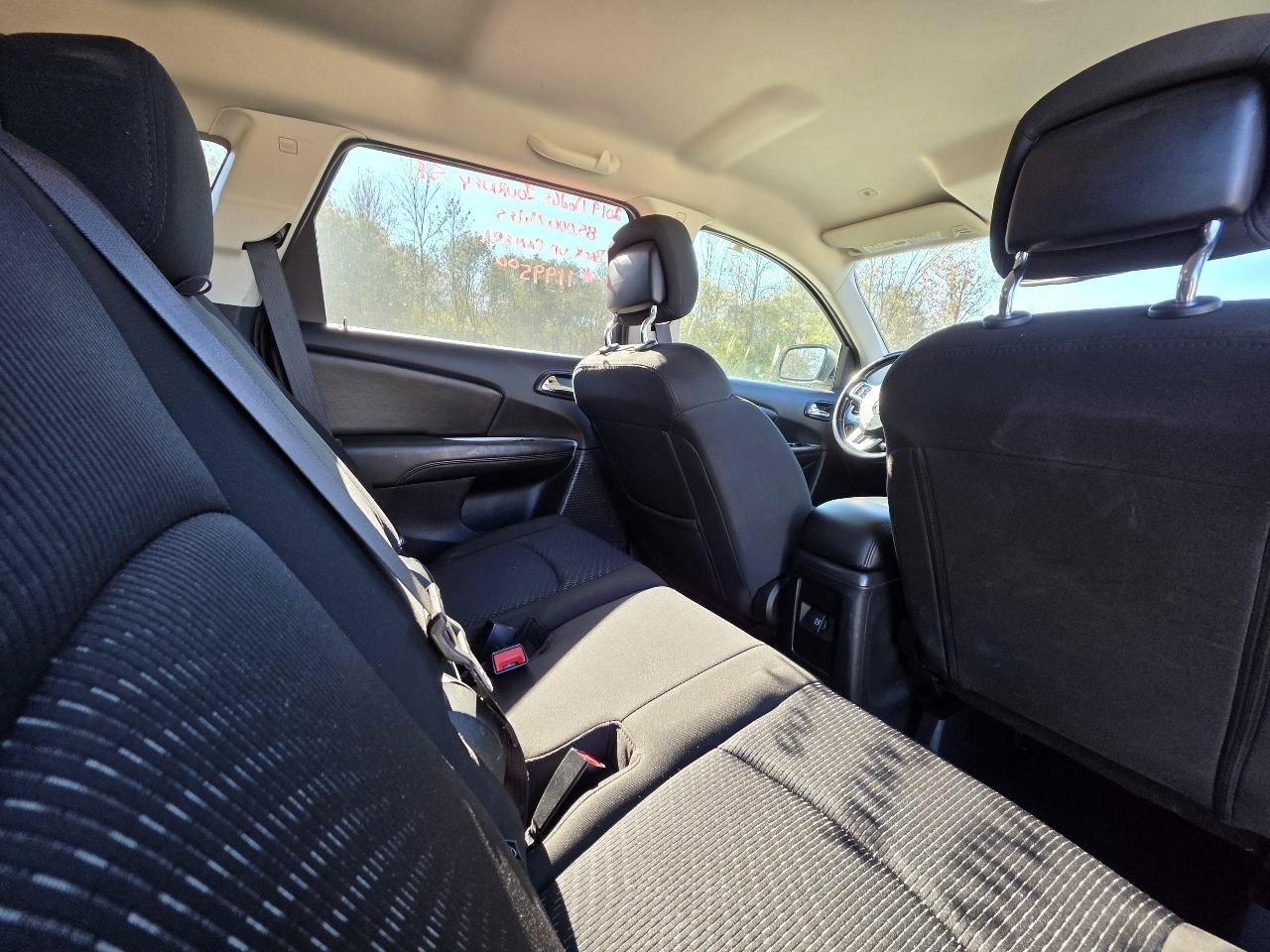 Used 2019 Dodge Journey SE FWD image 13