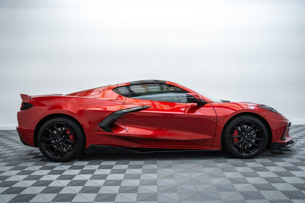 Used 2024 Chevrolet Corvette Stingray Premium Cpe w/ Z51 Performance Package image 4
