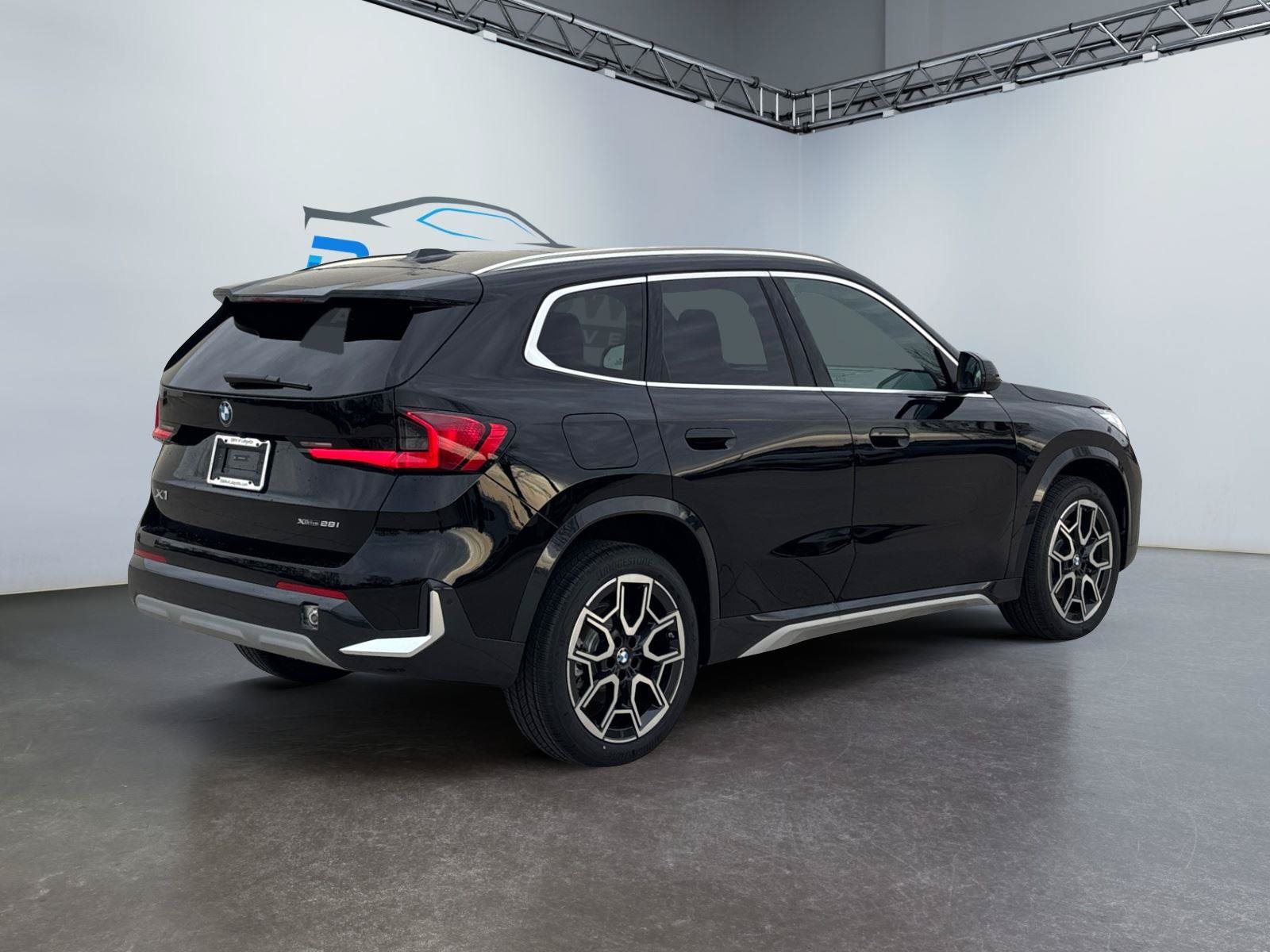 Used 2026 BMW X1 xDrive28i w/ Convenience Package AWD/4WD image 3