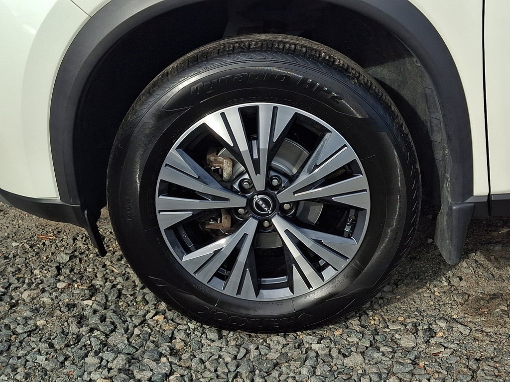 Used 2023 Nissan Rogue SV AWD/4WD image 32