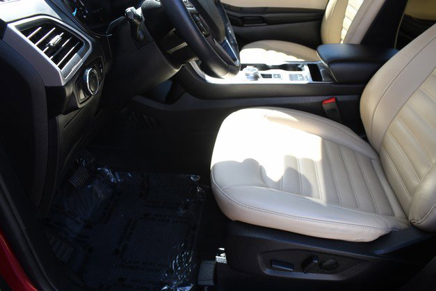 Used 2024 Ford Edge SEL w/ Convenience Package image 15