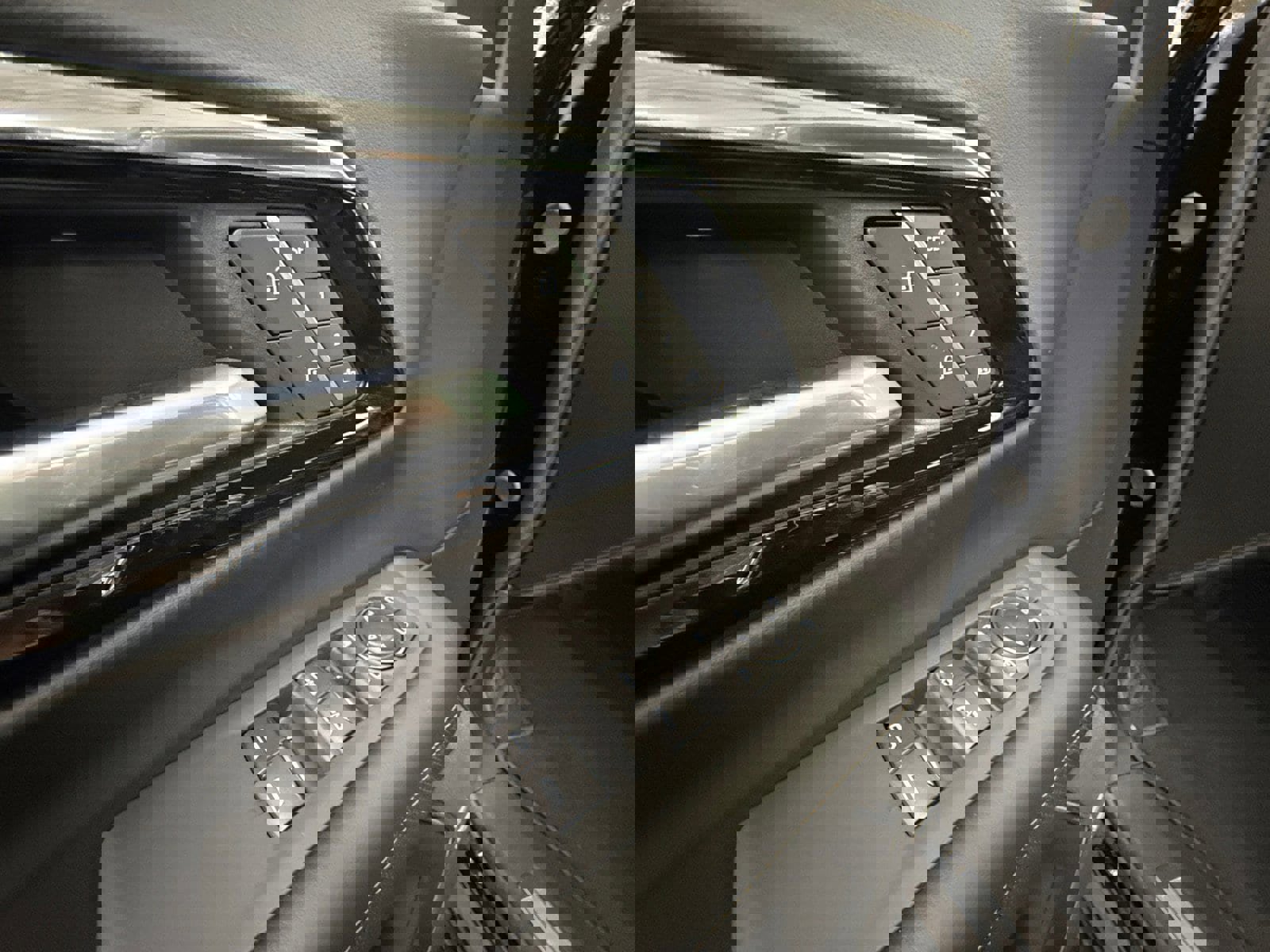 New 2026 Chevrolet Suburban Premier image 28