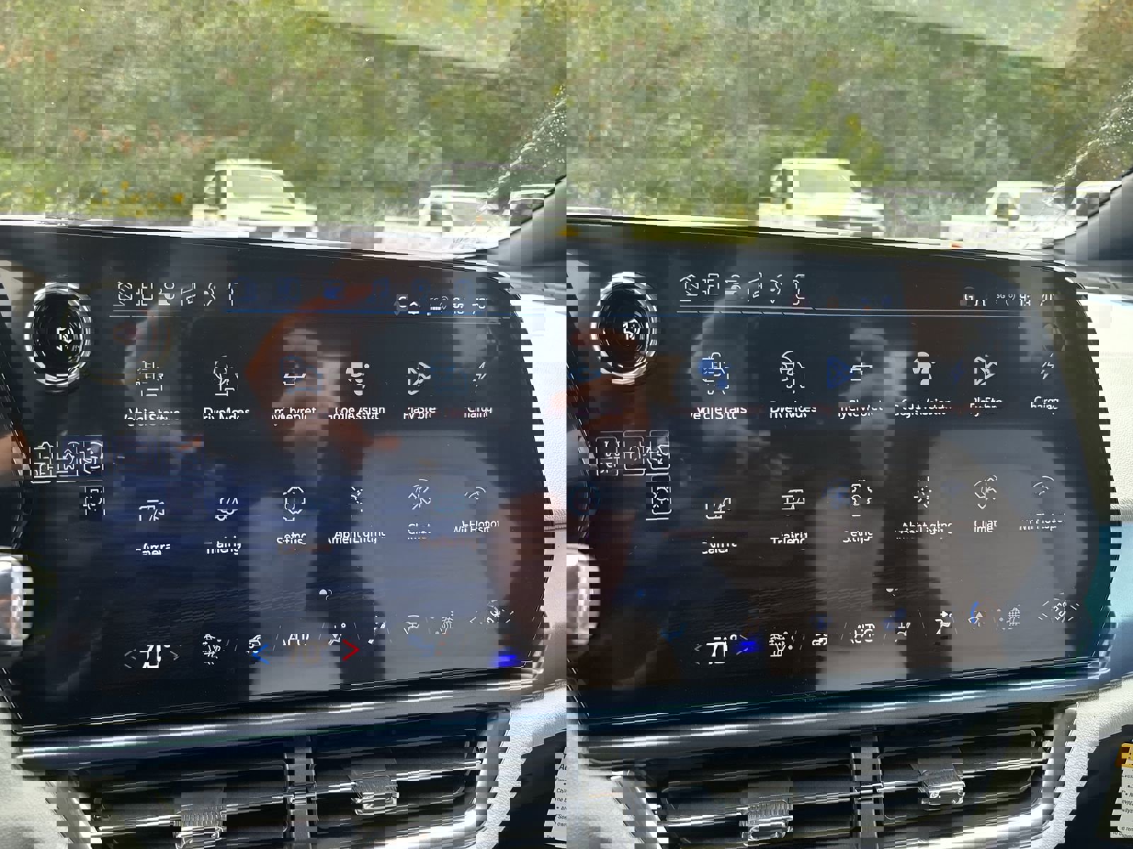 New 2026 Chevrolet Equinox EV LT image 19