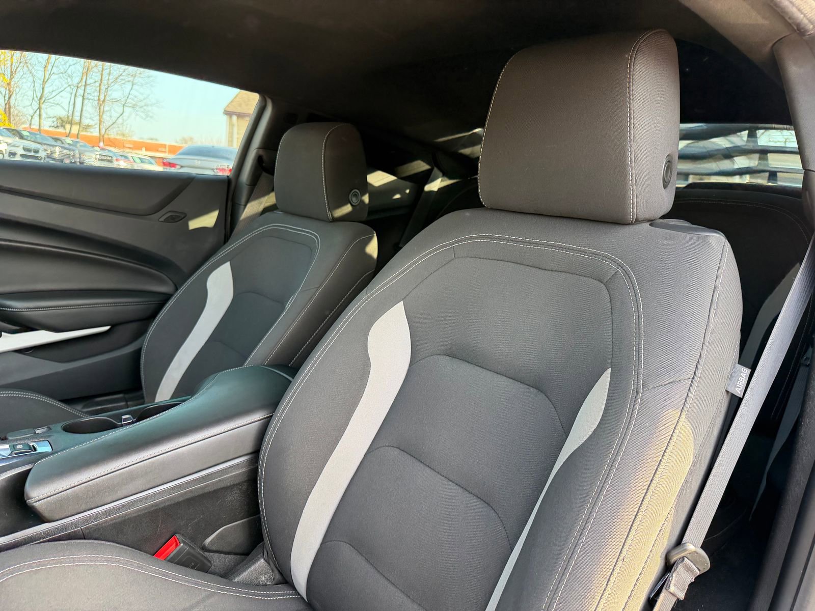 Used 2021 Chevrolet Camaro LT RWD image 13