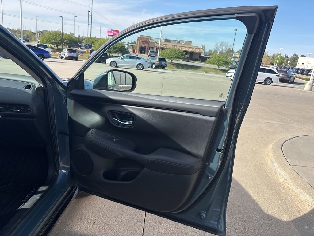 Certified 2025 Honda HR-V EX-L image 25