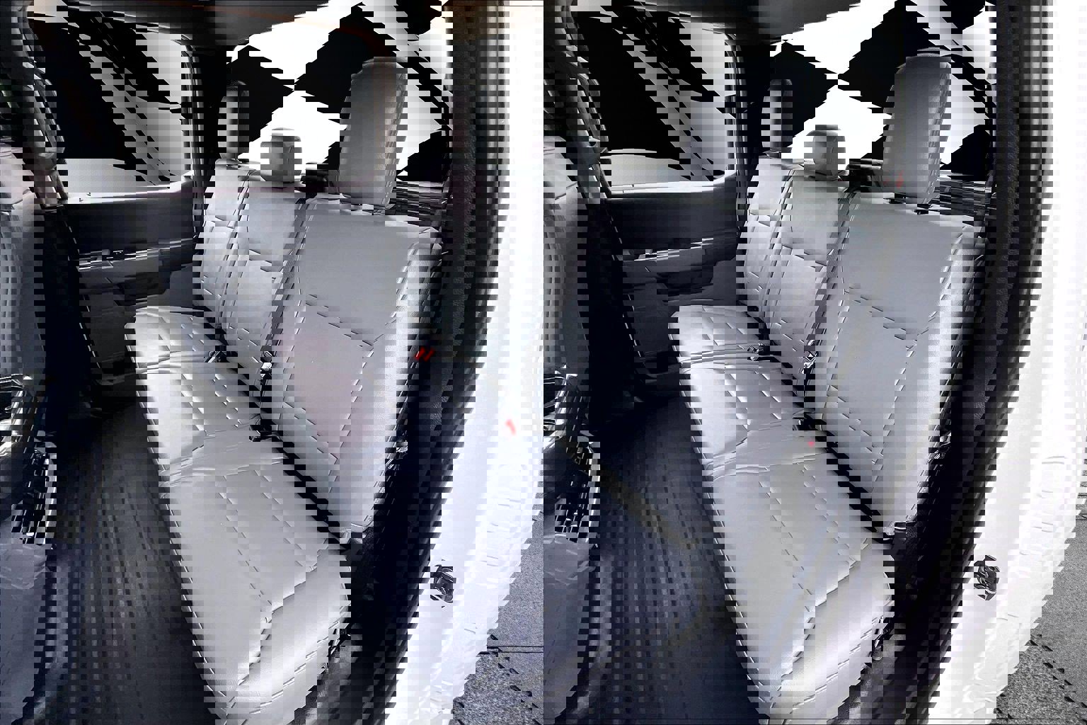 Used 2025 Ford F150 Lightning Pro image 26