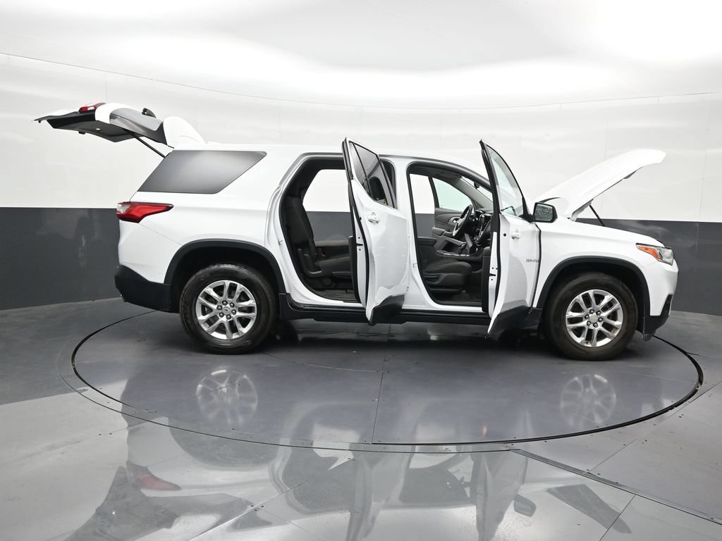 Used 2021 Chevrolet Traverse LS FWD image 33