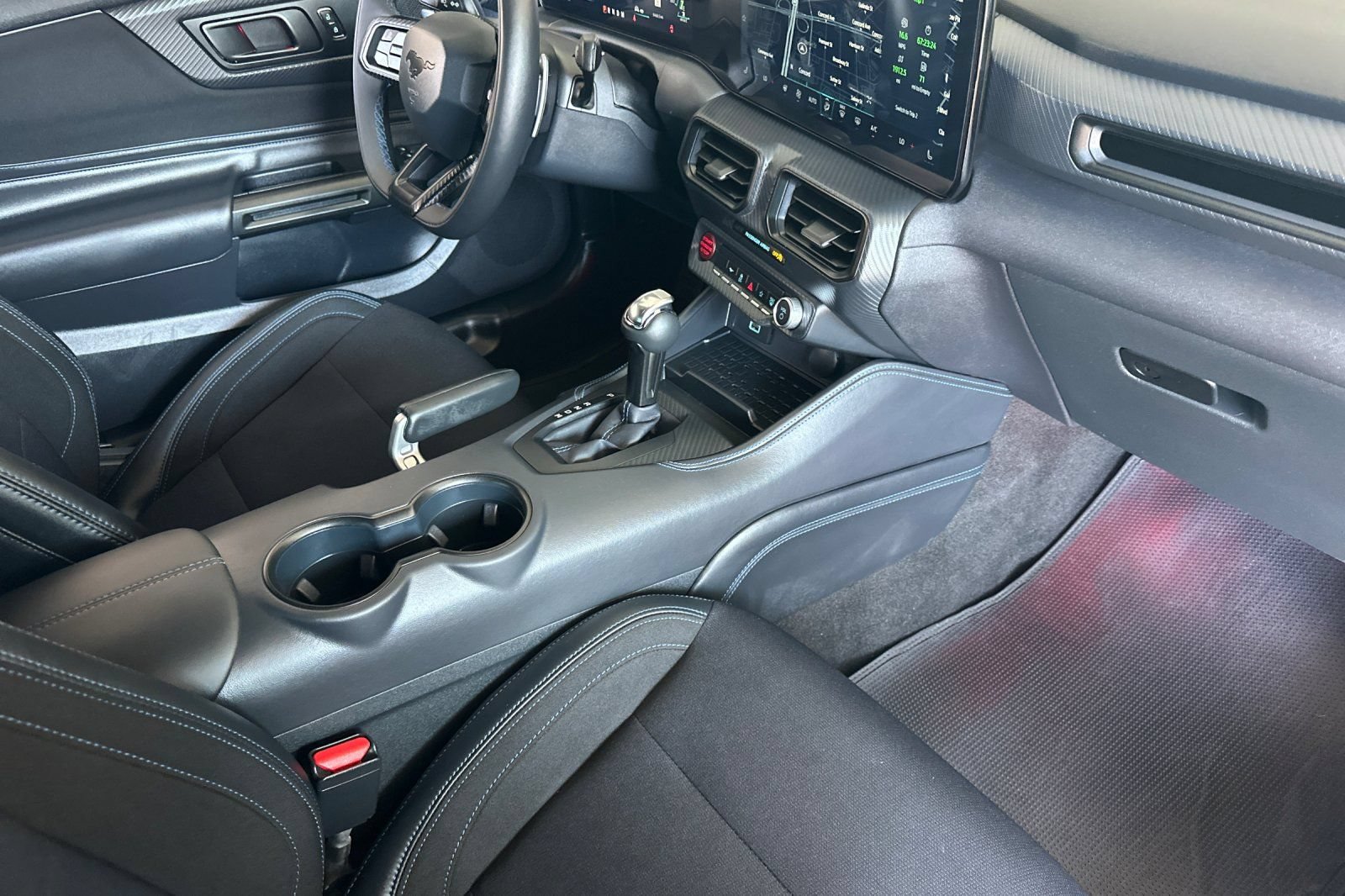 Used 2024 Ford Mustang Dark Horse RWD image 12