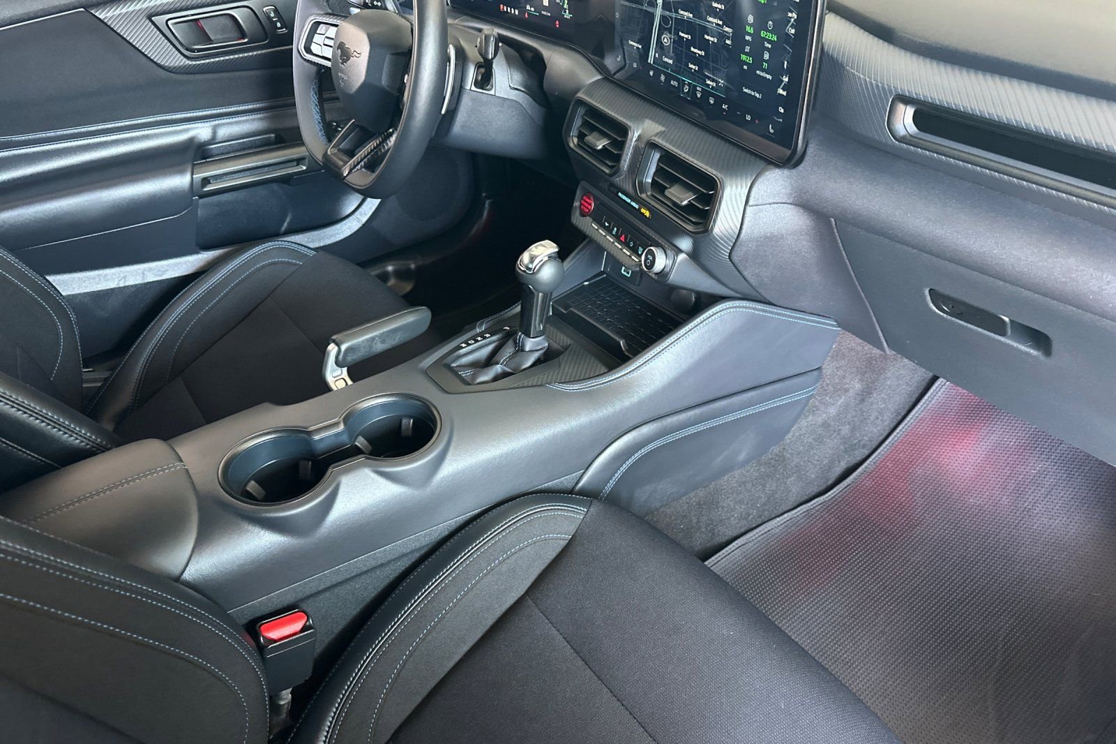 Used 2024 Ford Mustang Dark Horse RWD image 12