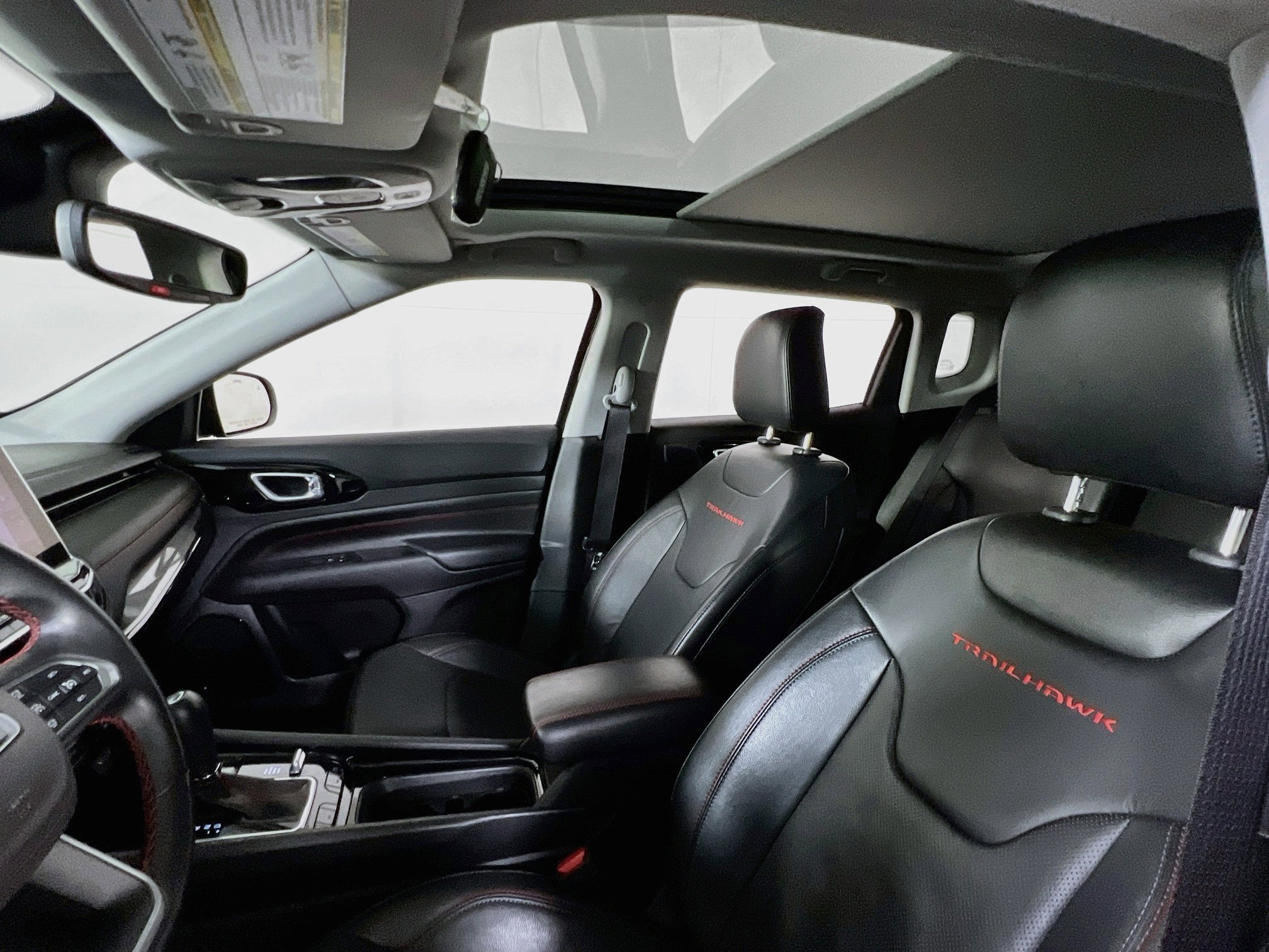 Used 2022 Jeep Compass Trailhawk w/ Trailhawk Elite Group image 21