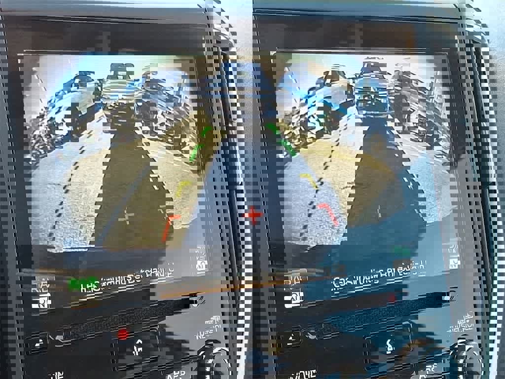 Used 2020 Subaru Crosstrek 2.0i Limited w/ Moonroof Package w/Navigation image 18