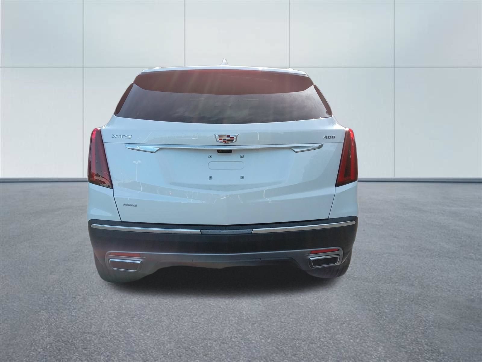 New 2026 Cadillac XT5 Premium Luxury w/ Driver Assist Package AWD/4WD image 4