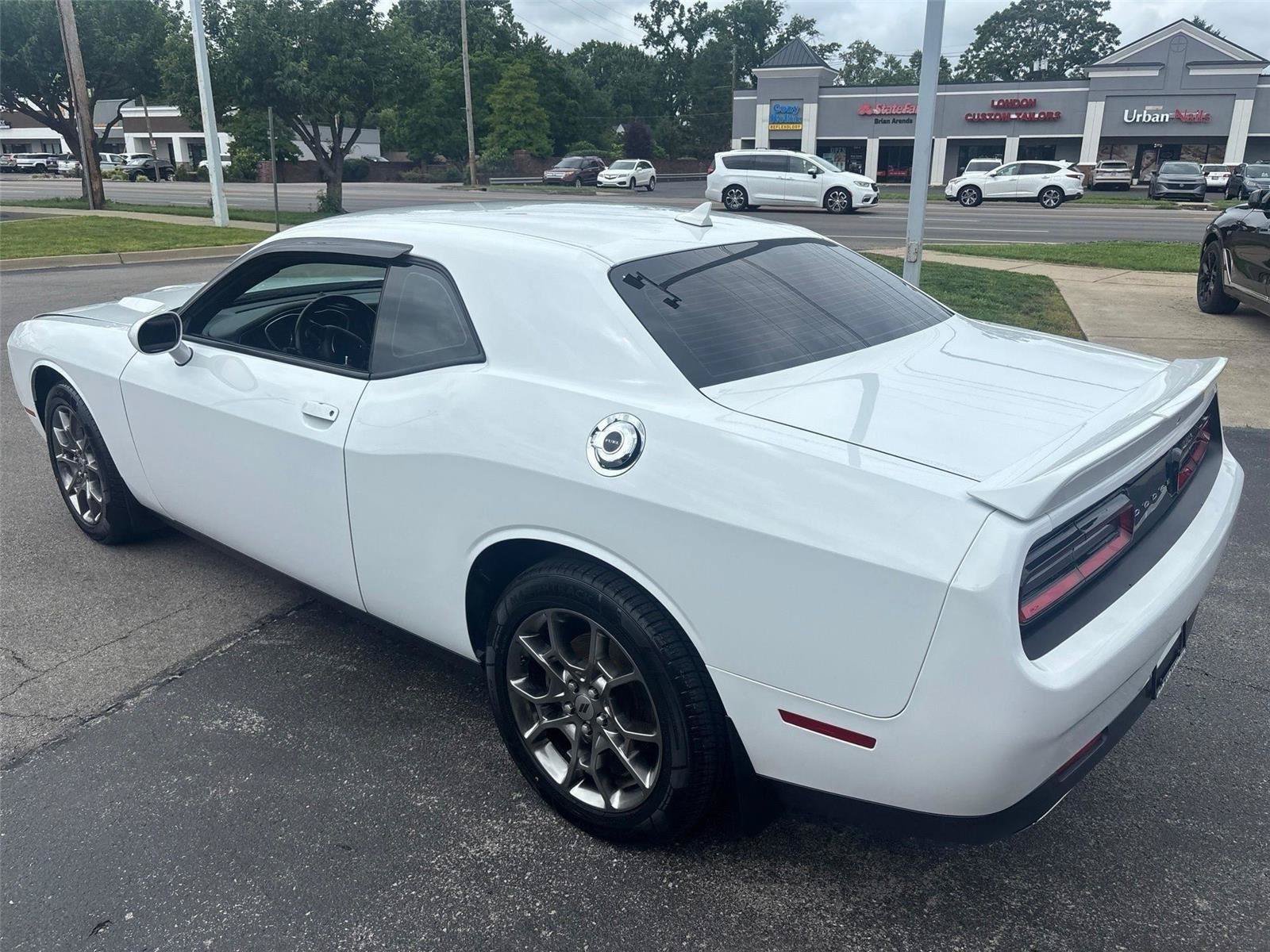 Used 2017 Dodge Challenger GT w/ GT Interior Package AWD/4WD image 6