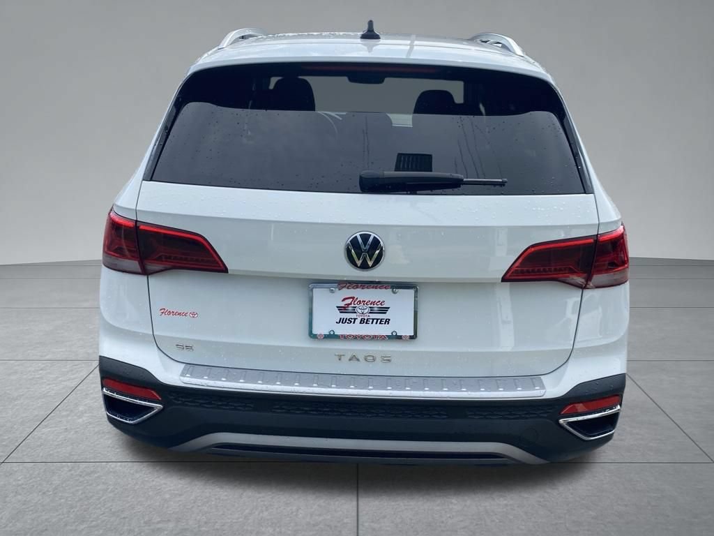 Used 2023 Volkswagen Taos SE FWD image 12