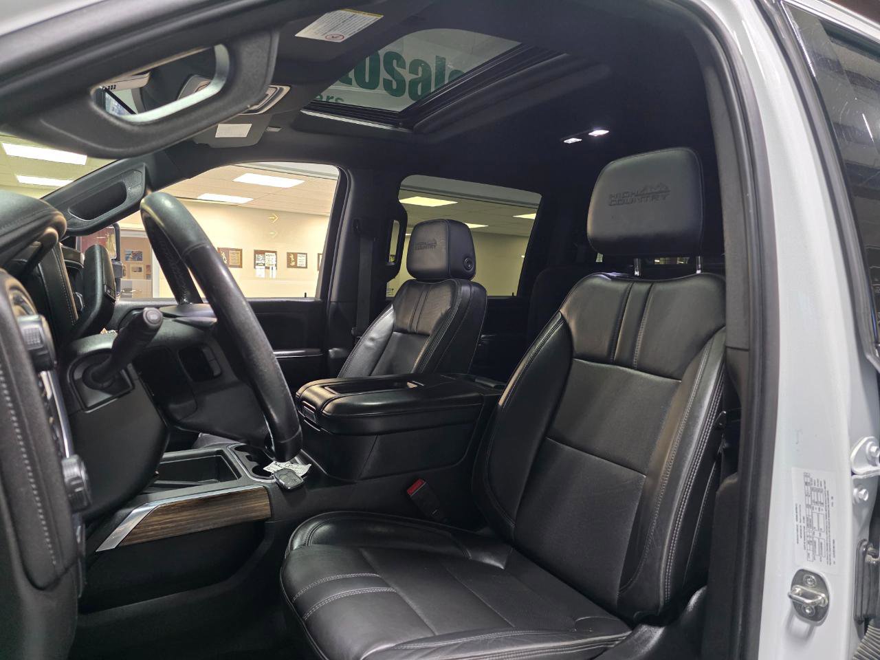 Used 2021 Chevrolet Silverado 3500 High Country w/ Z71 Off-Road Package image 16