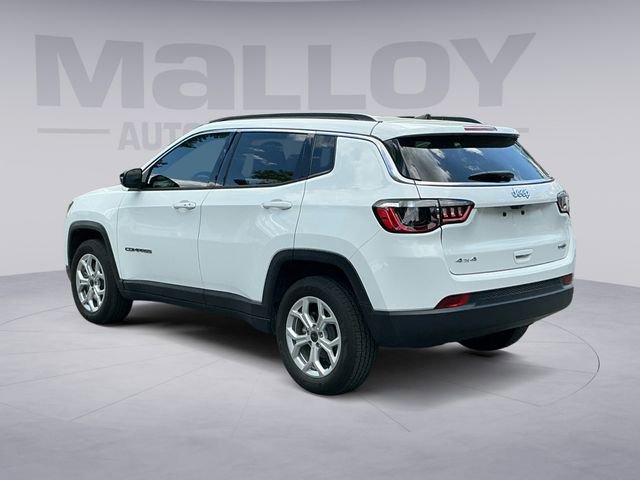 Used 2025 Jeep Compass Latitude AWD/4WD image 3