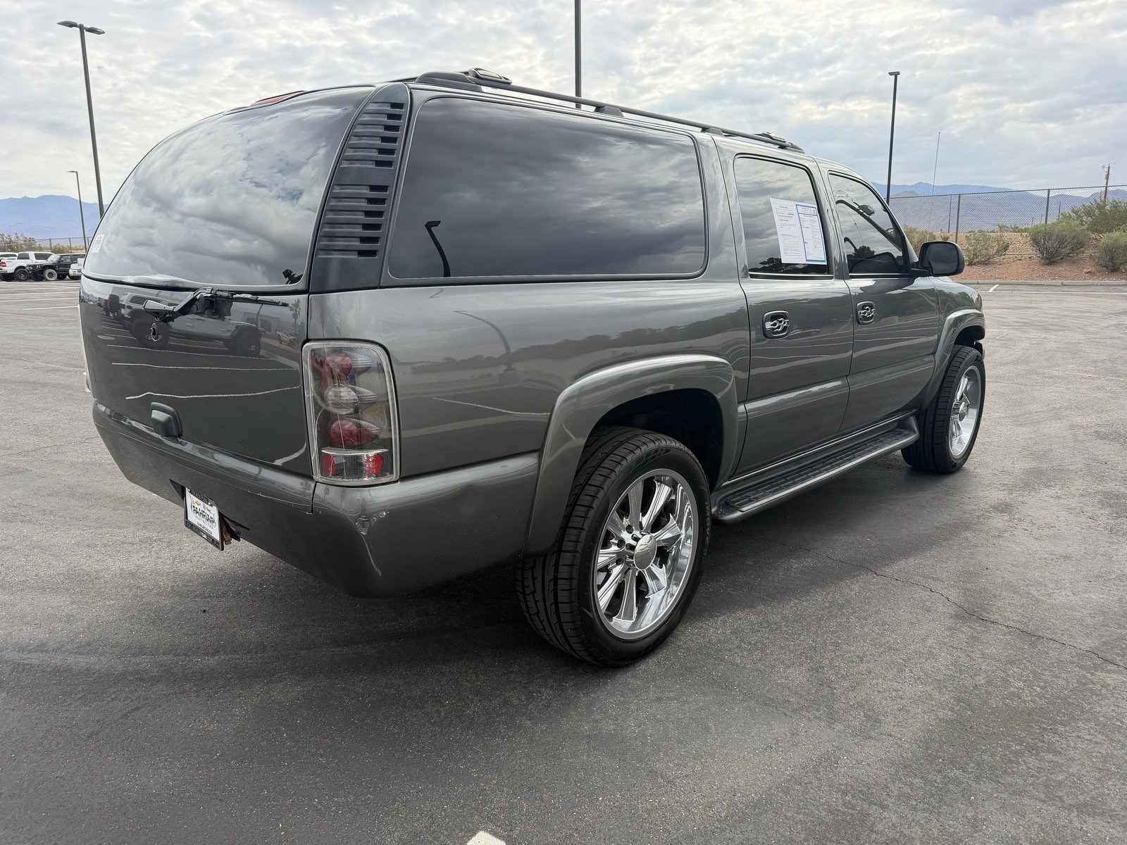 Used 2002 Chevrolet Suburban 2500 LS RWD image 3
